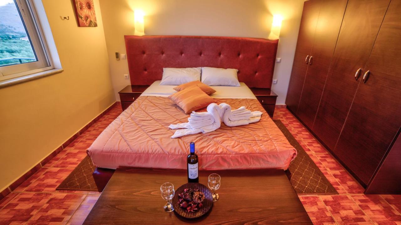 Agroktima Elia Apartment Nafplio Bagian luar foto